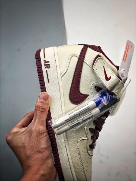 Air Force 1 07 Mid Branco e Vinho Caneta - Vista 2