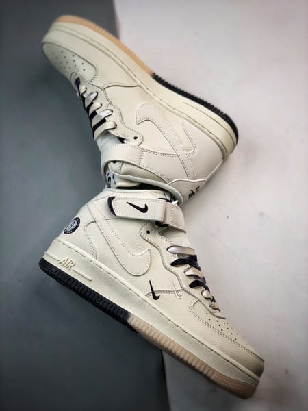 Air Force 1 07 Mid Branco e Preto - Vista 6