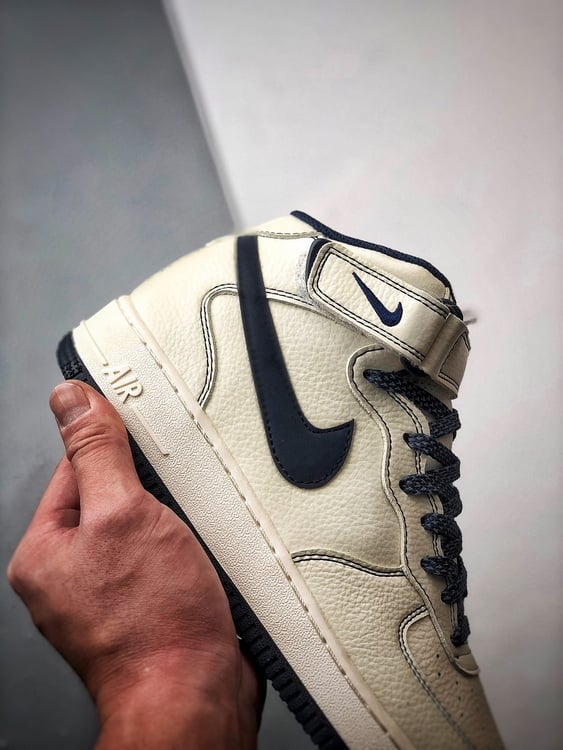 Air Force 1 07 Mid Bege e Azul Escuro - Vista 2