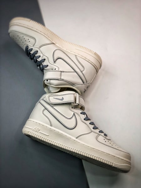 Air Force 1 07 Mid Bege Branco e Cinzento Escuro 3M Reflexo - Vista 7