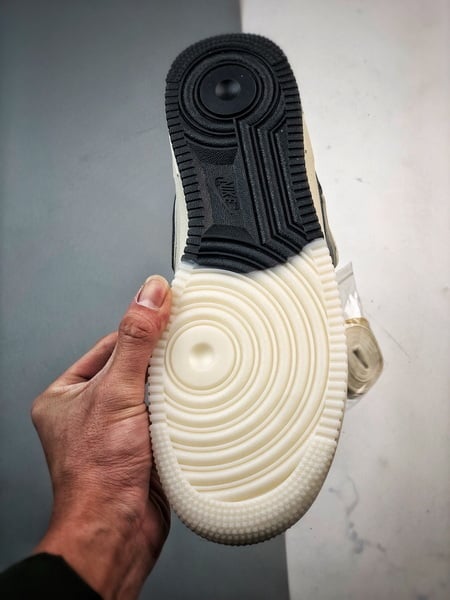 Air Force 1 07 Mid Branco e Preto3M - Vista 4