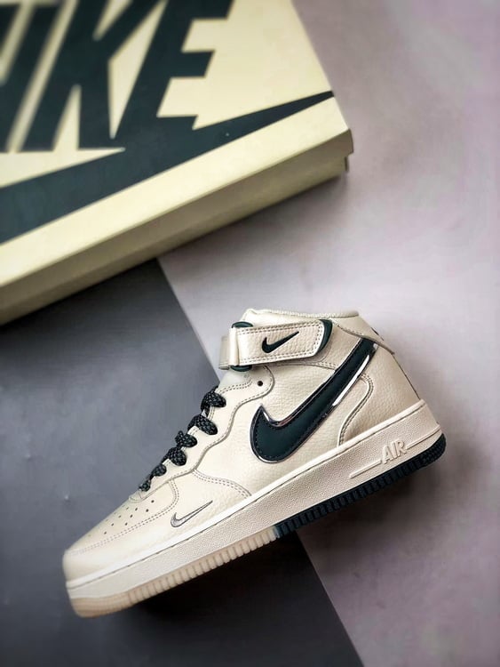 Air Force 1 07 Mid Bege e Verde Reflexo - Vista 8