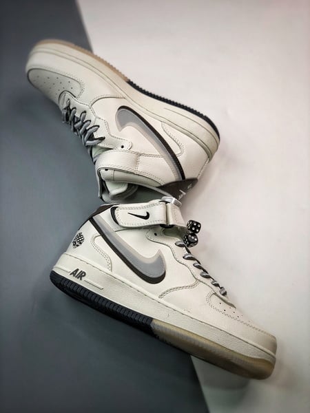 Air Force 1 07 Mid Branco e Preto - Vista 6