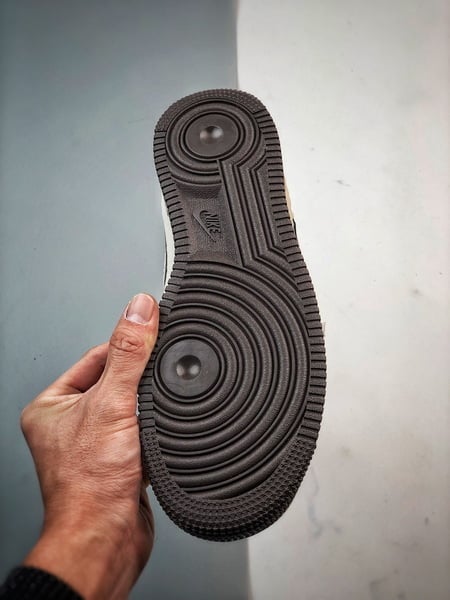 Air Force 1 07 Mid LV Bege e Marrom Estampado Completo - Vista 4