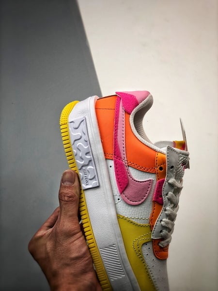 Air Force 1 Fontanka Desconstruido Branco Laranja e Amarelo - Vista 6