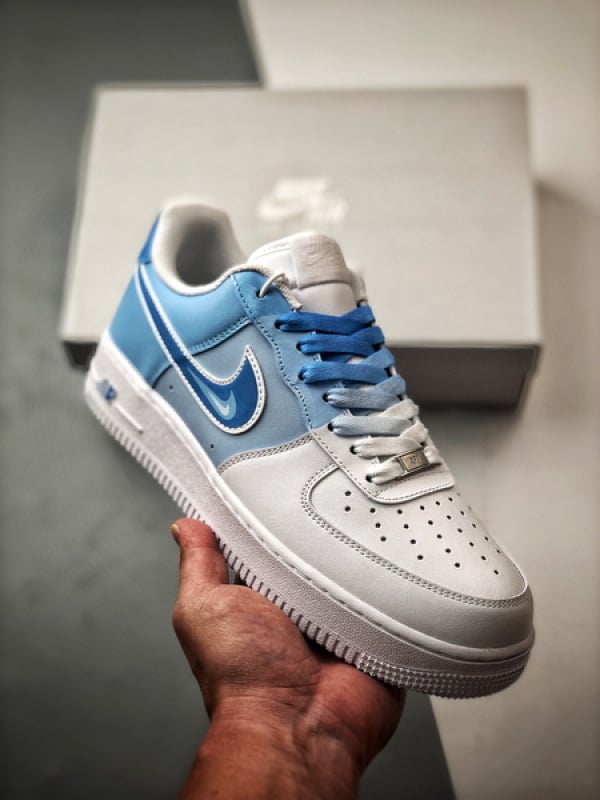 Air Force 1 Low Três Swoosh Gradiente Azul e Branco - Vista 1