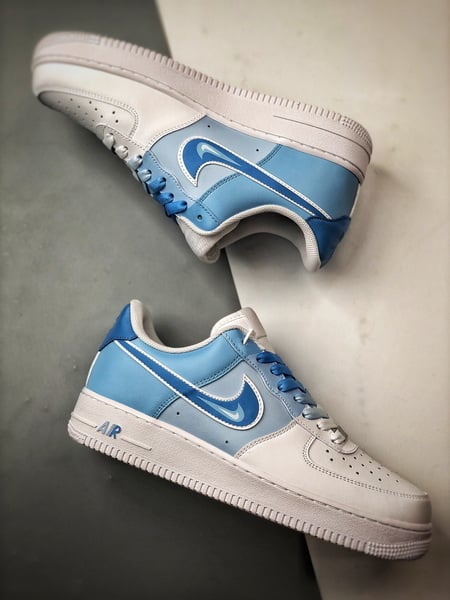 Air Force 1 Low Três Swoosh Gradiente Azul e Branco - Vista 6