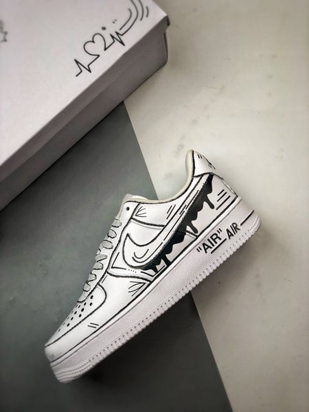Air Force 1 Low Branco e Preto Estilo Anime - Vista 8