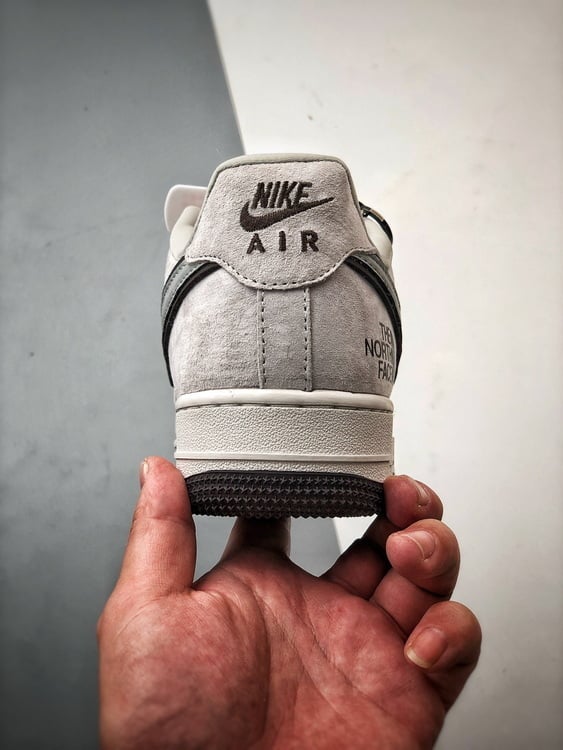 Air Force 1 Low North Face CDG Cinza e Preto - Vista 3