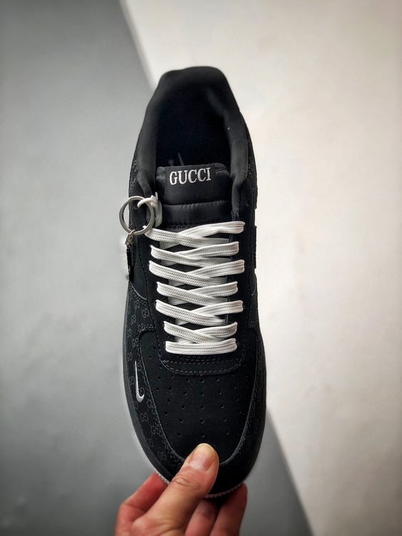 Nike Air Force 1 Low Gucci Camurça Preta - Vista 9