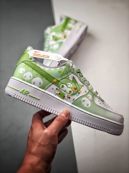 Air Force 1 Low Colaboração Bruxinha e Caveira - Vista 8