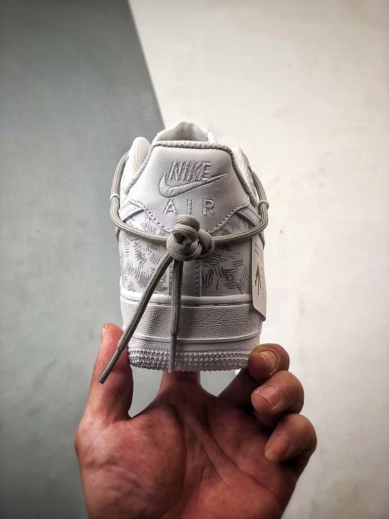 Air Force 1 Low Confissão de Amor Branco e Cinzento Grafíti Tiras - Vista 3