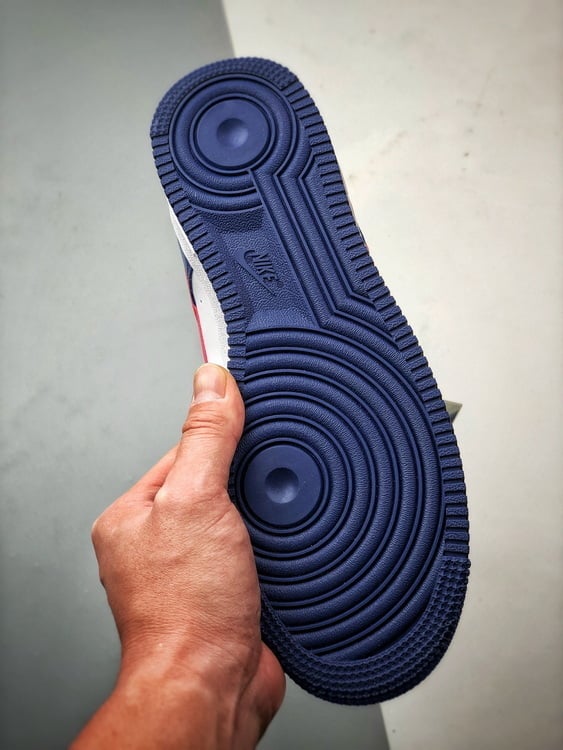 Air Force 1 Low Independência Branco, Azul e Vermelho - Vista 4