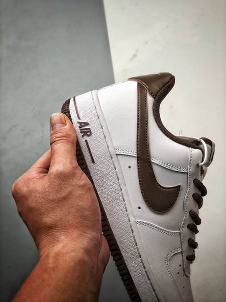 Air Force 1 Low Branco e Marrom - Vista 2