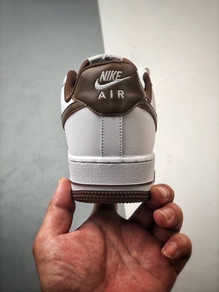 Air Force 1 Low Branco e Marrom - Vista 3