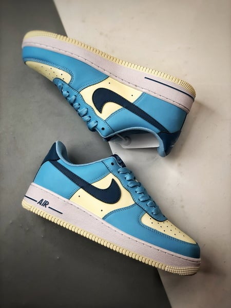 Air Force 1 Low Azul e Bege - Vista 6