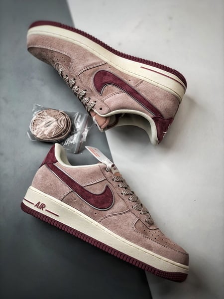 Air Force 1 Low Akira Rosa Camurça - Vista 6