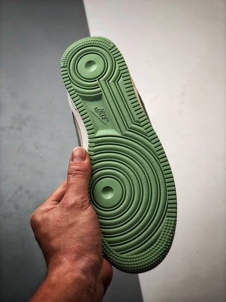 Air Force 1 Low Akira Rosa Verde Camurça - Vista 4