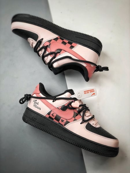 Air Force 1 Low Black Sugar Girl Preto e Rosa com Cordões - Vista 6