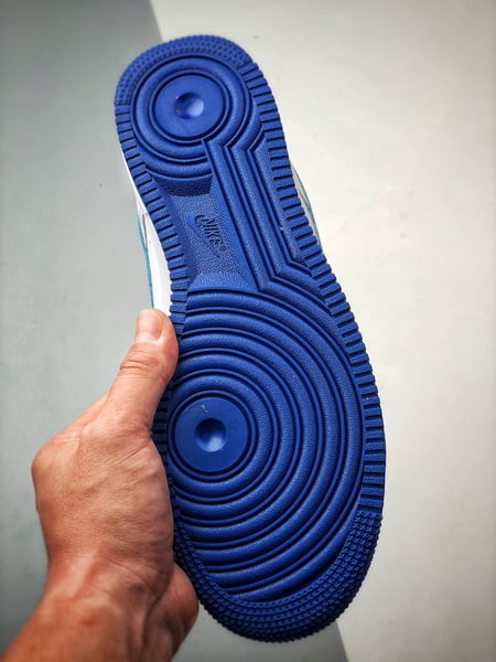 Air Force 1 Low Edição Ano do Dragão Azul e Branco - Vista 4