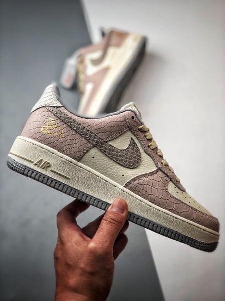 Air Force 1 Low Edição Ano do Dragão - Vista 7