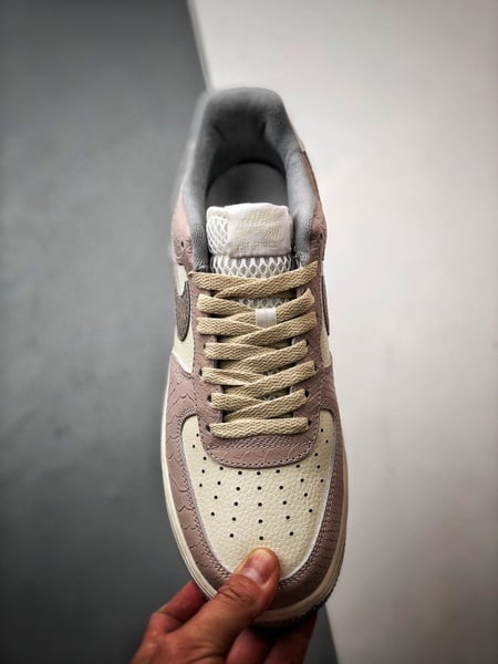 Air Force 1 Low Edição Ano do Dragão - Vista 9