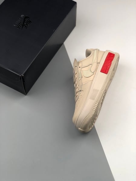 Air Force 1 Low Fontanka Bege e Vermelho - Vista 9