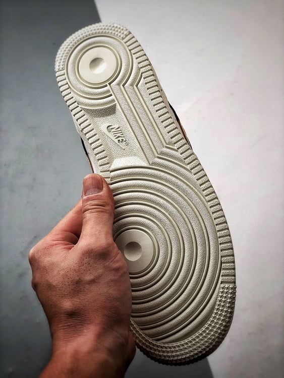 Air Force 1 Low Next Nature Castanho - Vista 4