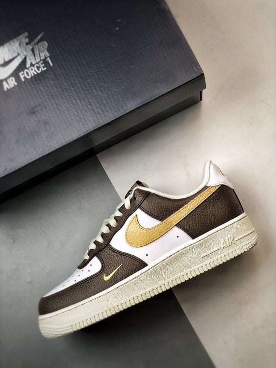 Air Force 1 Low Next Nature Castanho - Vista 8