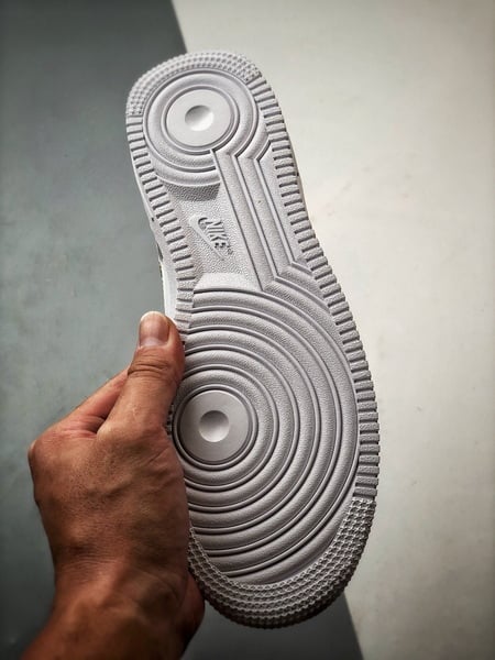 Air Force 1 Low Retro Branco e Amarelo Snake Hook - Vista 4