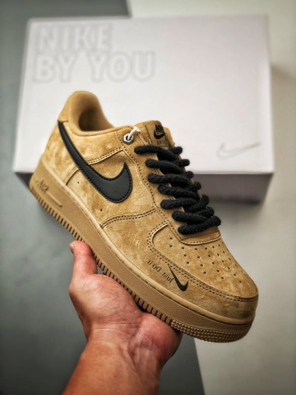 Air Force 1 Low 'By You' Trigo e Preto - Vista 1
