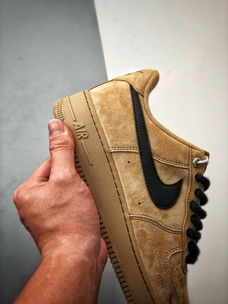 Air Force 1 Low 'By You' Trigo e Preto - Vista 2