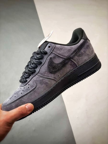Air Force 1 Low By You Cinza e Preto - Vista 5
