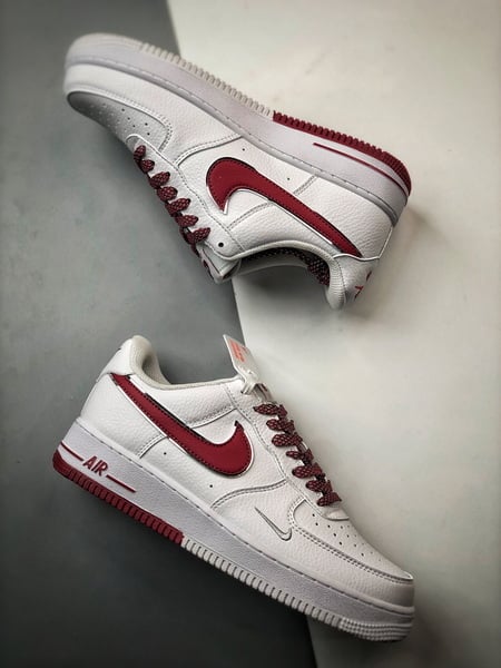 Air Force 1 Low _By You_ Branco e Vermelho Reflexo - Vista 6
