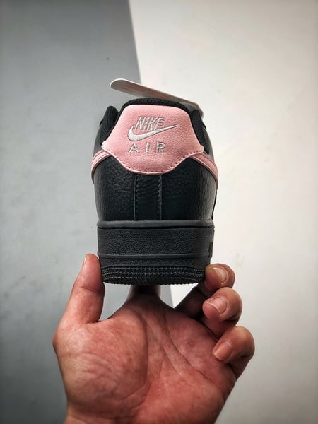 Air Force 1 Low By You Preto, Branco e Rosa - Vista 4