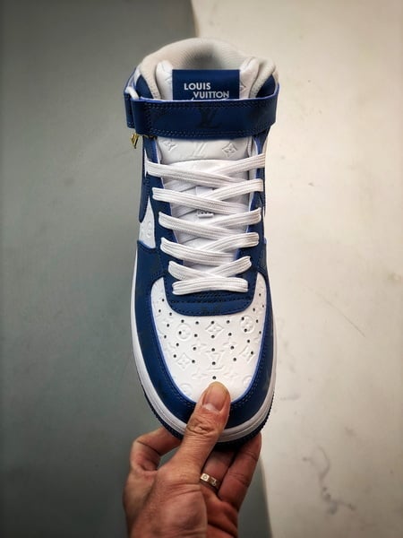 Air Force 1 Mid By You LV Branco e Azul Estampado - Vista 9