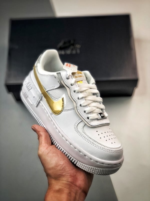 Air Force 1 Shadow Branco Cinzento e Dourado - Vista 1