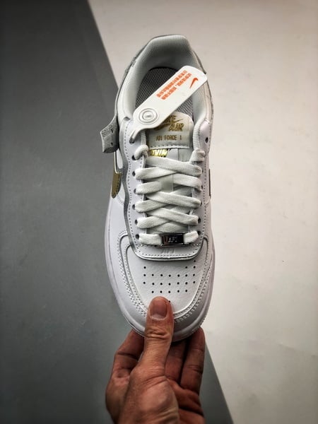 Air Force 1 Shadow Branco Cinzento e Dourado - Vista 2