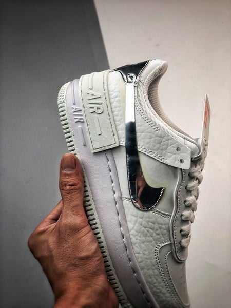 Air Force 1 Shadow Branco e Prata - Vista 3