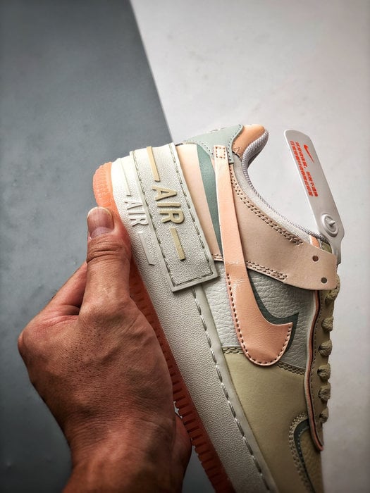 Air Force 1 Shadow Bege Rosa e Cinzento - Vista 2