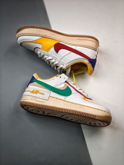 Air Force 1 Shadow Amarelo Verde e Vermelho - Vista 3