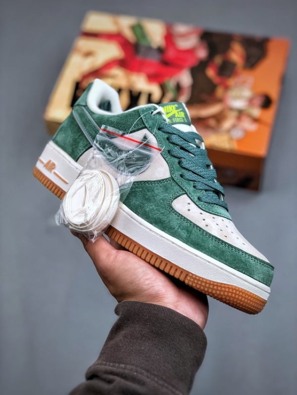 Akira x Nike Air Force 1 Low Suede Stars - Vista 1