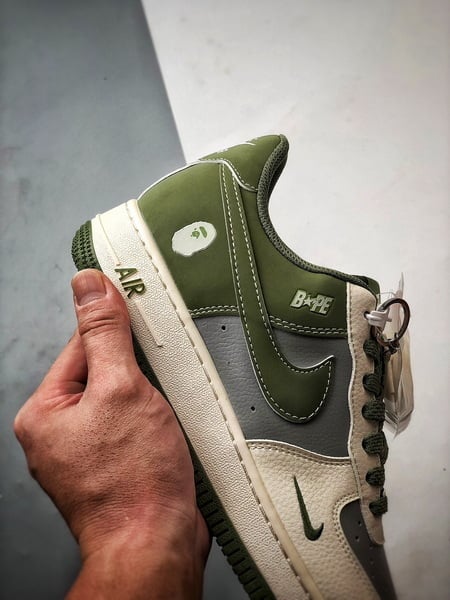 Bape x Air Force 1 Low Cinza e Verde - Vista 2