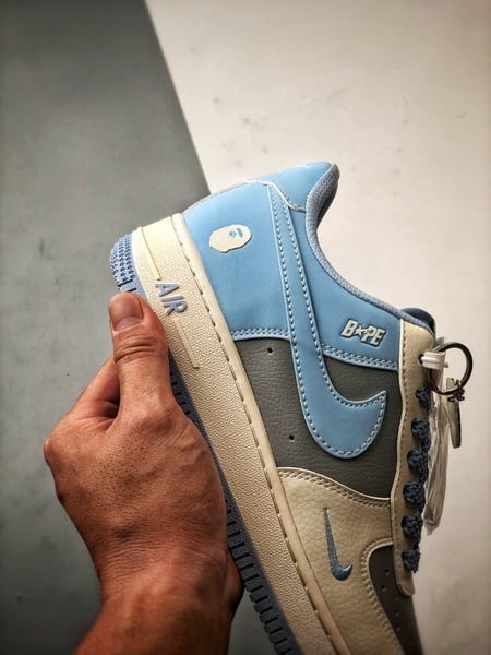 Bape x Air Force 1 Low Cinza e Azul - Vista 2