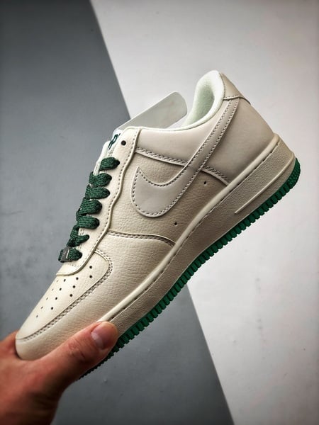 Bape x Air Force 1 Low Branco Claro e Verde Refletivo - Vista 5