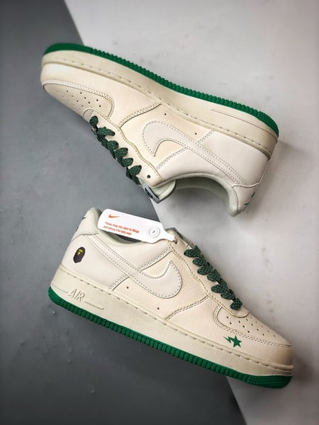 Bape x Air Force 1 Low Branco Claro e Verde Refletivo - Vista 6