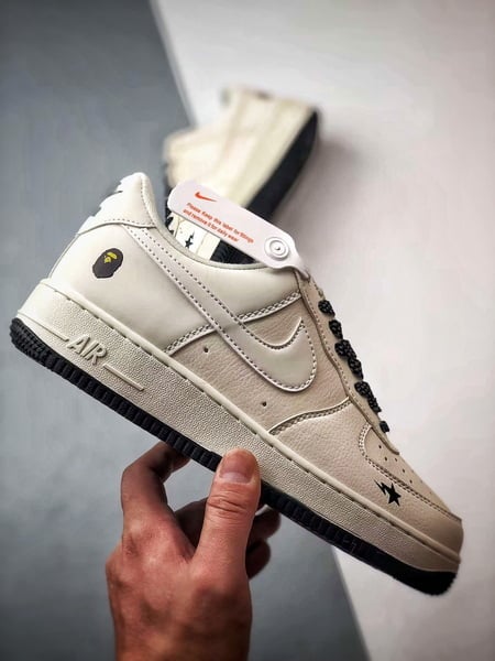 Bape x Air Force 1 Low Branco e Preto Refletivo - Vista 7