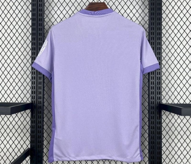 Brighton & Hove Albion Away Jersey 25/26 - Vista 2