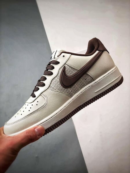 CDG x Air Force 1 Low Impressão Marrom Claro - Vista 5