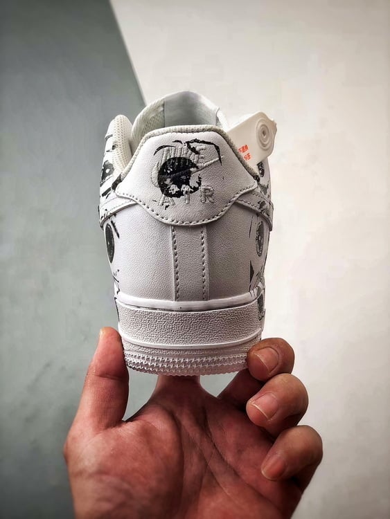 CDG x Sup x Air Force 1 Low Branco e Preto Graffiti - Vista 3